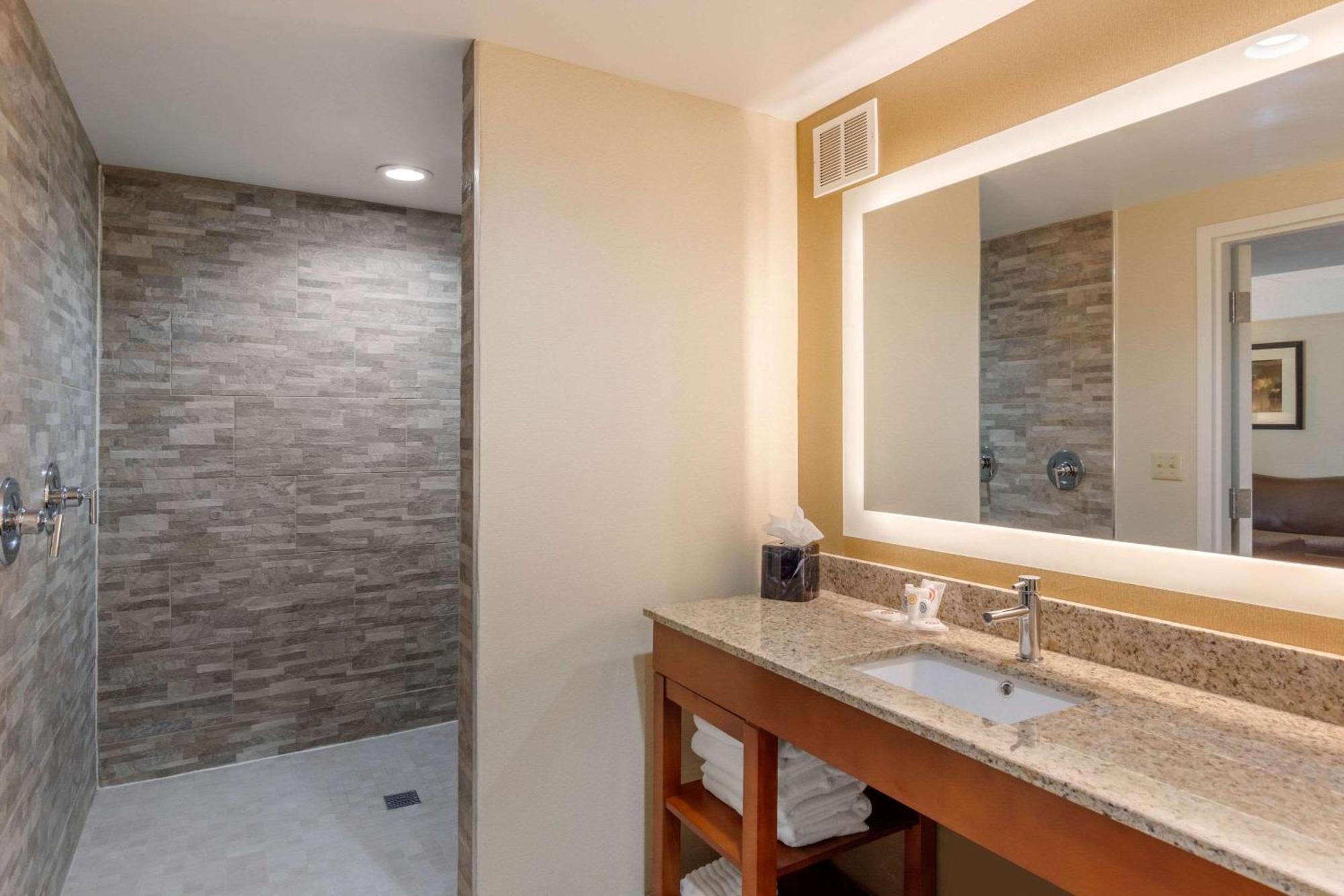Comfort Suites Southpark Colonial Heights Kültér fotó