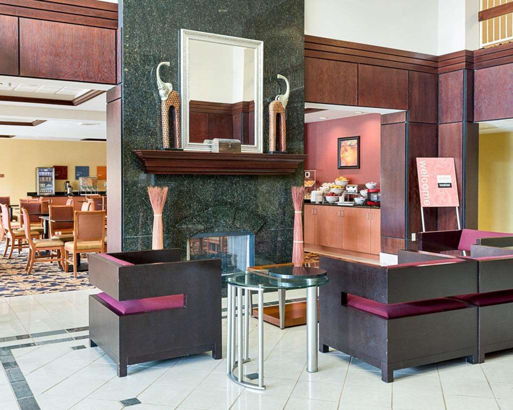Comfort Suites Southpark Colonial Heights Beltér fotó